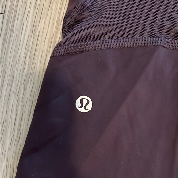 Lululemon Size 4 Dark Purple Cropped Leggings - Picture 7 of 7